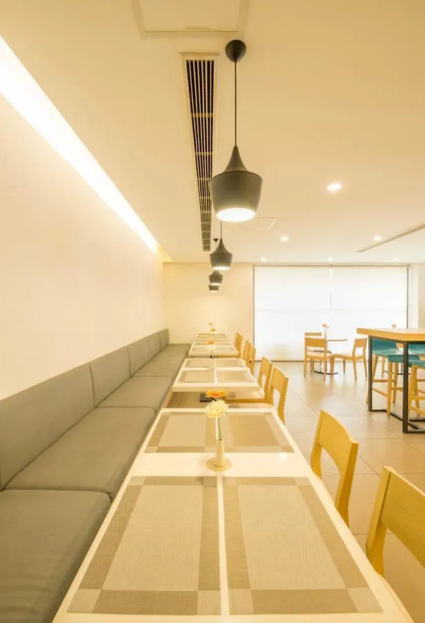 **  Hanting Hotel Zhengzhou East Haihang Road China
